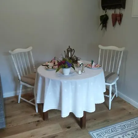 Bed & Breakfast Gaestezimmer Am Huestert 2*