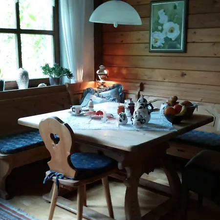 Gaestezimmer Am Huestert 2*
