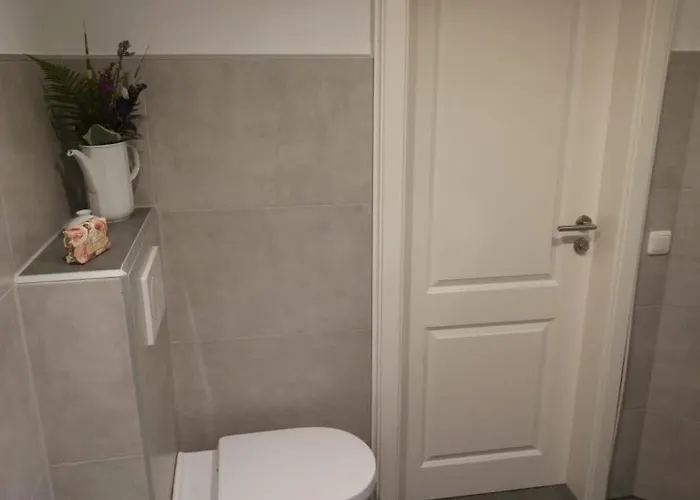 Gästezimmer Am Hüstert 3*