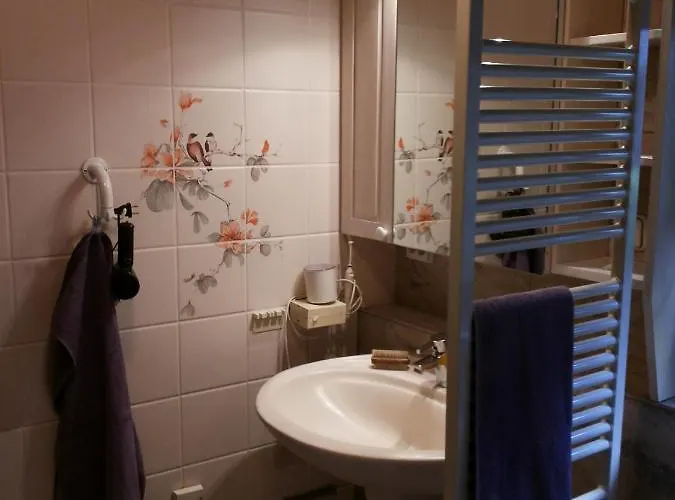 Gästezimmer Am Hüstert Bed and breakfast 3*